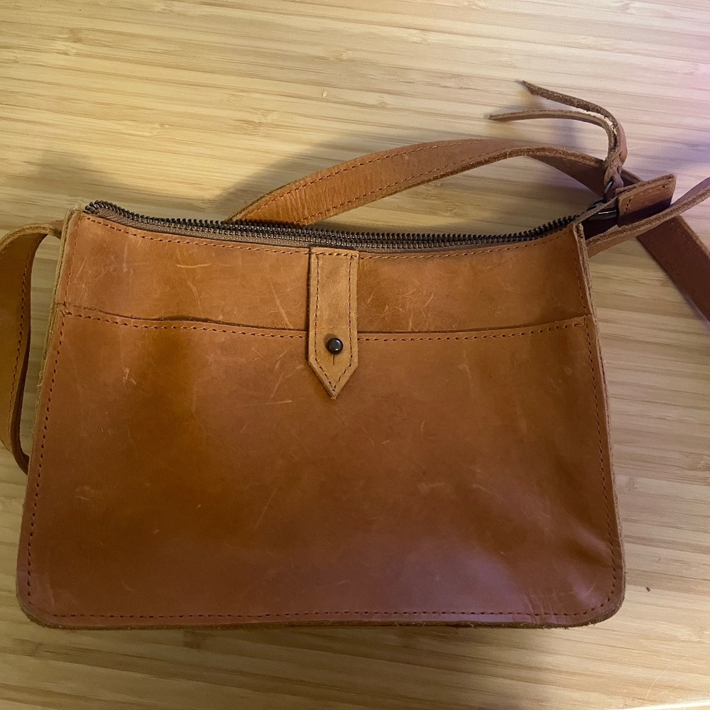 Able Chaltu Top Zip Crossbody